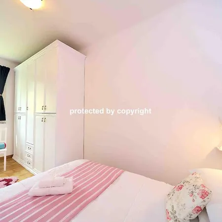 Attic Outstanding View Apartment *